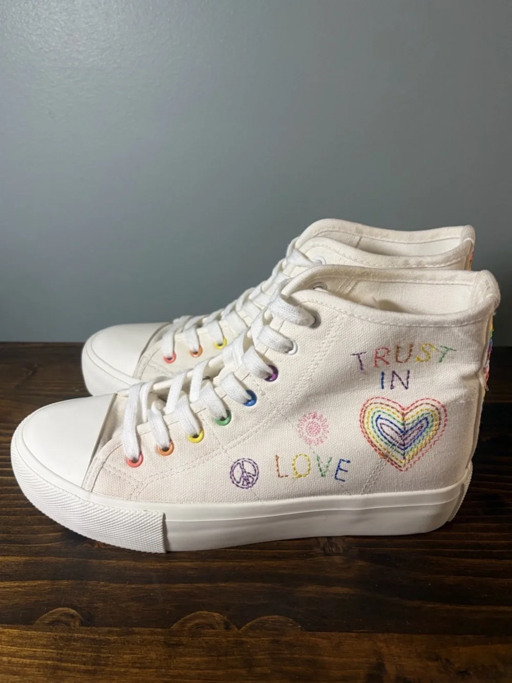American Eagle Outfitters Trust in Love  White High-Top Sneakers with Embroidery